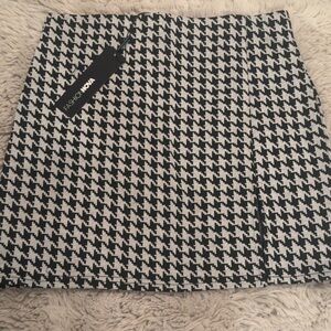 Fashion Nova Monochrome Houndstooth Mini Skirt